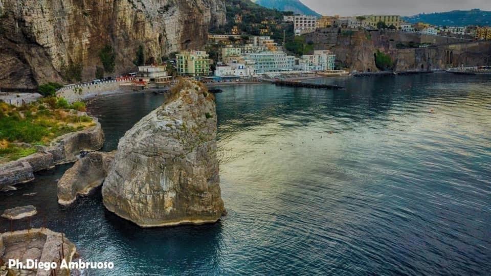 Casa Caterina Deluxe Sorrento Coast Apartment Meta Bagian luar foto